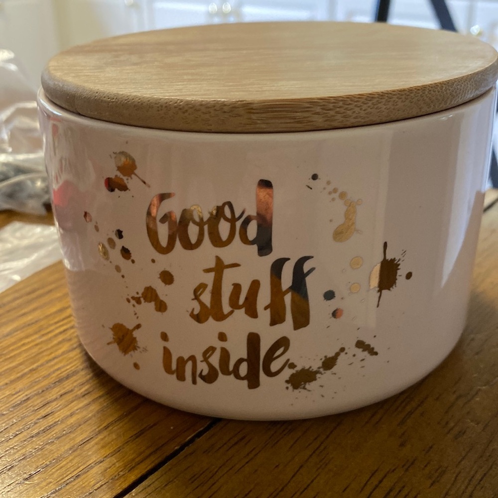 Good Stuff Inside Pink Ceramic Cainster